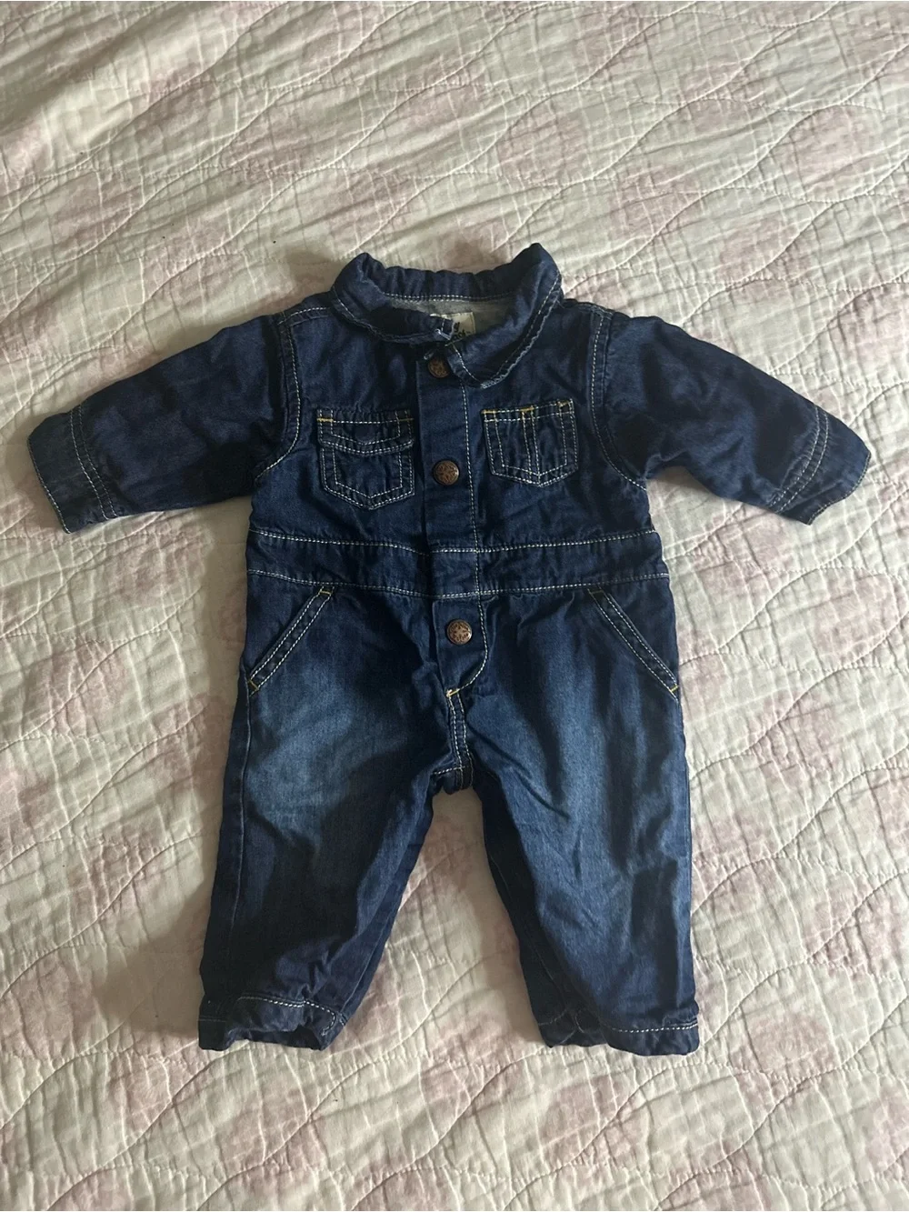 Baby BGosh button have 💟